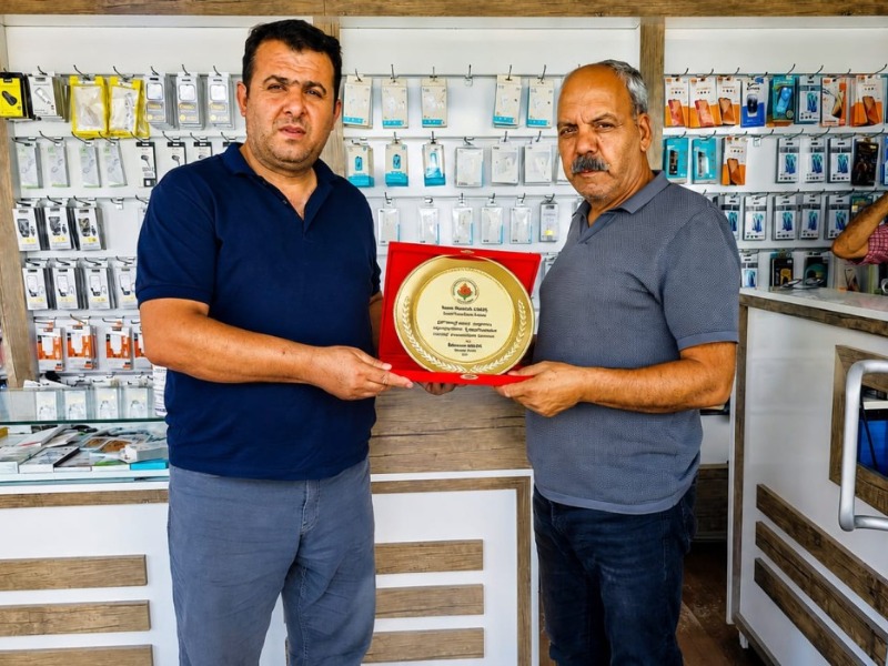 Narinceliler Derneği'nden Gazete Kahta'ya ‘Teşekkür' plaketi